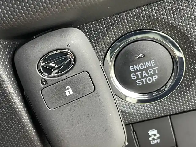 ダイハツ タフト G ダーククロムベンチャー 群馬県 2025(令7)年 0.1千km シャイニングホワイトパール 届出済未使用車　ガラスルーフ　オーディオレス　レーダークルーズコントロール　ＬＥＤ　オートハイビーム　シートヒーター　純正１５インチＡＷ　ステアリングリモコン　オートブレーキホールド　コーナーセンサー