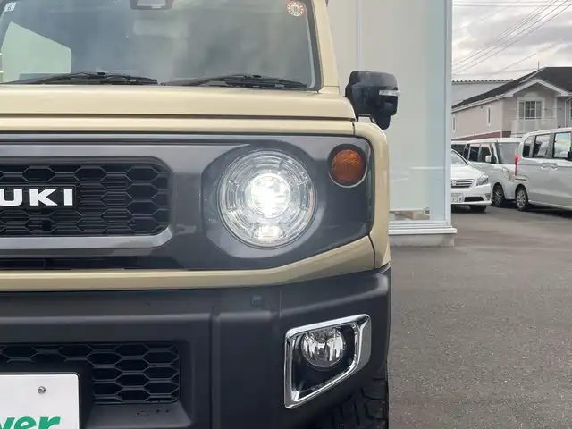 スズキ ジムニー XC 神奈川県 2021(令3)年 2.1万km シフォンアイボリーメタリックブラック2トーンルーフ 純正ディスプレイオーディオ（PVH9300DVSZ)/CD/DVD/Bluetooth/iPod/クルーズコントロール/シートヒーター/プッシュスタート/スマートキー/ダウンヒルアシストコントロール/スロットルコントローラー/純正フロアマット/LEDヘッドライト/オートライト/フォグランプ/横滑り防止装置/レーンキープアシスト/衝突被害軽減システム