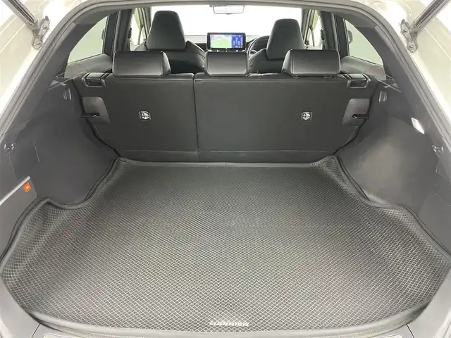 トヨタ ハリアー Z レザーパッケージ 岡山県 2020(令2)年 5.5万km ホワイトパールクリスタルシャイン 純正12.3インチディスプレイオーディオ/・FM/AM/Bluetooth/フルセグ/CarPlay/パノラマミックビューモニター/デジタルインナーミラー/ワイヤレス充電/レザーシート/・パワーシート/・シートメモリー/・ベンチレーション/パワーバックドア/トヨタセーフティーセンス/・プリクラッシュセーフティ/・レーンディパーチャーアラート/・レーダークルーズコントロール/・コーナーセンサー/・オートマチックハイビーム/ビルトインETC2.0/ドライブレコーダー/LEDヘッドライト/・フォグライト/純正フロアマット/ドアバイザー