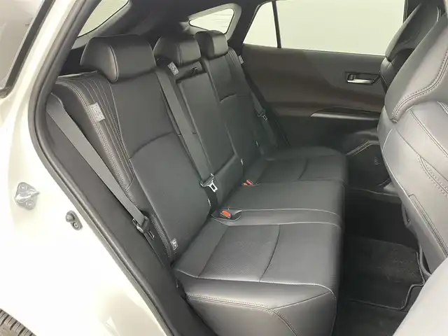 トヨタ ハリアー Z レザーパッケージ 岡山県 2020(令2)年 5.5万km ホワイトパールクリスタルシャイン 純正12.3インチディスプレイオーディオ/・FM/AM/Bluetooth/フルセグ/CarPlay/パノラマミックビューモニター/デジタルインナーミラー/ワイヤレス充電/レザーシート/・パワーシート/・シートメモリー/・ベンチレーション/パワーバックドア/トヨタセーフティーセンス/・プリクラッシュセーフティ/・レーンディパーチャーアラート/・レーダークルーズコントロール/・コーナーセンサー/・オートマチックハイビーム/ビルトインETC2.0/ドライブレコーダー/LEDヘッドライト/・フォグライト/純正フロアマット/ドアバイザー