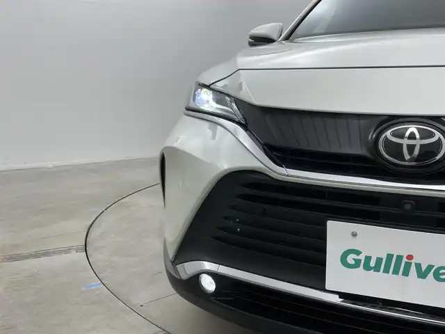 トヨタ ハリアー Z レザーパッケージ 岡山県 2020(令2)年 5.5万km ホワイトパールクリスタルシャイン 純正12.3インチディスプレイオーディオ/・FM/AM/Bluetooth/フルセグ/CarPlay/パノラマミックビューモニター/デジタルインナーミラー/ワイヤレス充電/レザーシート/・パワーシート/・シートメモリー/・ベンチレーション/パワーバックドア/トヨタセーフティーセンス/・プリクラッシュセーフティ/・レーンディパーチャーアラート/・レーダークルーズコントロール/・コーナーセンサー/・オートマチックハイビーム/ビルトインETC2.0/ドライブレコーダー/LEDヘッドライト/・フォグライト/純正フロアマット/ドアバイザー