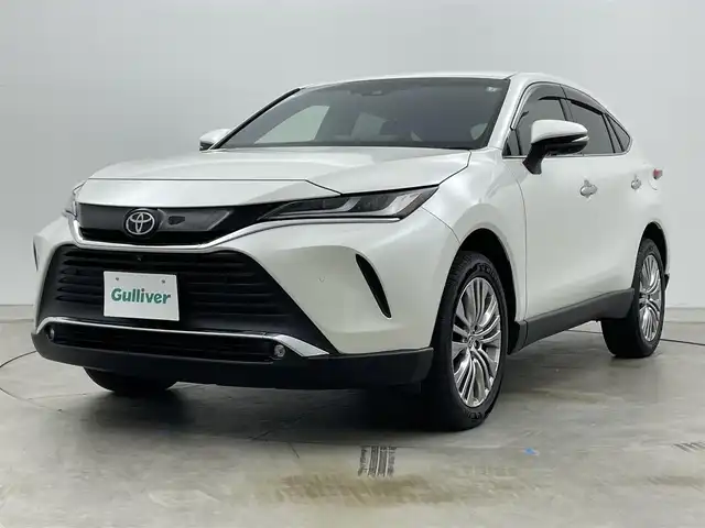 トヨタ ハリアー Z レザーパッケージ 岡山県 2020(令2)年 5.5万km ホワイトパールクリスタルシャイン 純正12.3インチディスプレイオーディオ/・FM/AM/Bluetooth/フルセグ/CarPlay/パノラマミックビューモニター/デジタルインナーミラー/ワイヤレス充電/レザーシート/・パワーシート/・シートメモリー/・ベンチレーション/パワーバックドア/トヨタセーフティーセンス/・プリクラッシュセーフティ/・レーンディパーチャーアラート/・レーダークルーズコントロール/・コーナーセンサー/・オートマチックハイビーム/ビルトインETC2.0/ドライブレコーダー/LEDヘッドライト/・フォグライト/純正フロアマット/ドアバイザー