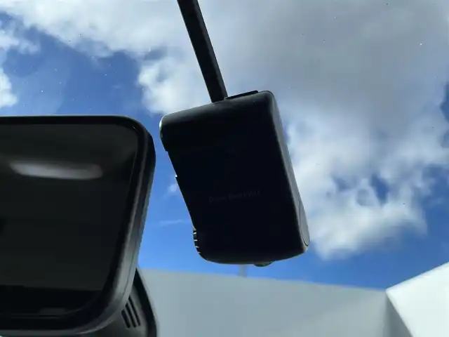 日産 セレナ ハイウェイスター G 福島県 2016(平28)年 8.4万km ブリリアントホワイトパール 両側パワースライドドア/純正ナビ/フルセグＴＶ/ＣＤ/ＤＶＤ/ＦＭ・ＡＭ/Ｂｌｕｅｔｏｏｔｈ/全方位カメラ/後席モニター/プロパイロット/純正フロアマット/ＥＴＣ/ドライブレコーダー/オートホールド