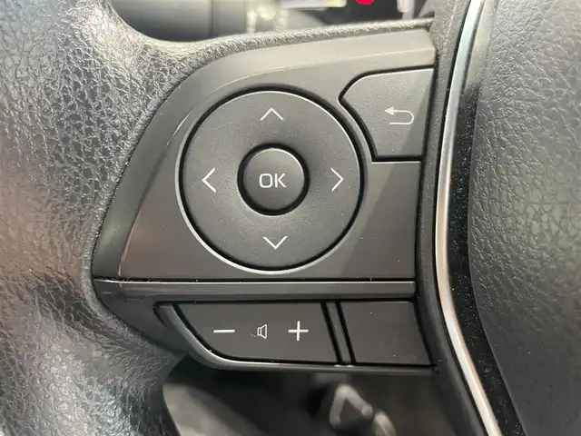 トヨタ カムリ X 鹿児島県 2019(令1)年 3.2万km アティチュードブラックマイカ 社外SDナビ/BT/CD/AM/FM/AUX/バックカメラ/ETC/トヨタセーフティセンス/レーダークルーズコントロール/電動パーキングブレーキ/オートブレーキホールド/ステアリングリモコン/LEDヘッドライト/純正フロアマット