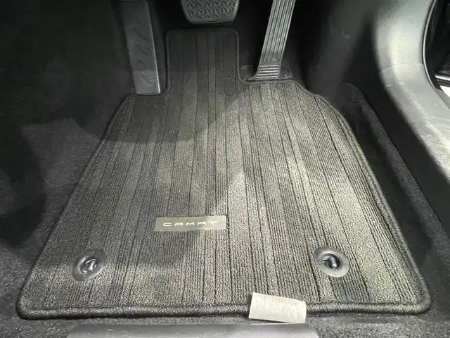 トヨタ カムリ X 鹿児島県 2019(令1)年 3.2万km アティチュードブラックマイカ 社外SDナビ/BT/CD/AM/FM/AUX/バックカメラ/ETC/トヨタセーフティセンス/レーダークルーズコントロール/電動パーキングブレーキ/オートブレーキホールド/ステアリングリモコン/LEDヘッドライト/純正フロアマット