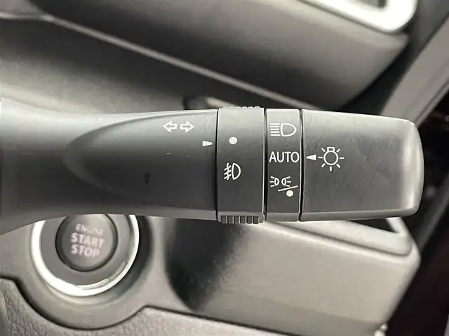 スズキ ソリオ HV MZ 滋賀県 2024(令6)年 1万km メロウディープレッドパール 社外8インチナビ/【CD.DVD.Bluetooth.フルセグTV】/全方位カメラ/衝突軽減ブレーキ/追従クルーズコントロール/レーンキープアシスト/LEDヘッドライト/オートライト/オートハイビーム/前席シートヒーター/ETC/前方ドライブレコーダー/クリアランスソナー/アイドリングストップ/両側電動スライドドア/ヘッドアップディスプレイ/プッシュスタート/スマートキー