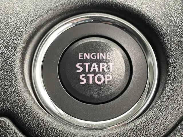 スズキ ソリオ HV MZ 滋賀県 2024(令6)年 1万km メロウディープレッドパール 社外8インチナビ/【CD.DVD.Bluetooth.フルセグTV】/全方位カメラ/衝突軽減ブレーキ/追従クルーズコントロール/レーンキープアシスト/LEDヘッドライト/オートライト/オートハイビーム/前席シートヒーター/ETC/前方ドライブレコーダー/クリアランスソナー/アイドリングストップ/両側電動スライドドア/ヘッドアップディスプレイ/プッシュスタート/スマートキー