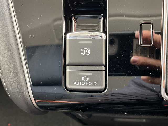 三菱 デリカＤ：５ シャモニー 愛知県 2025(令7)年 0.1千km グレーⅡ 登録済未使用車/両側パワースライドドア/レーダークルーズコントロール/シートヒーター/バックカメラ/電動リアゲート/パワーシート/純正アルミホイール/ブラインドスポットモニター/LEDヘッドライト/パドルシフト/ステアリングヒーター/オートマチックハイビーム/衝突軽減システム/ステアリングスイッチ/スマートキー/プッシュスタート