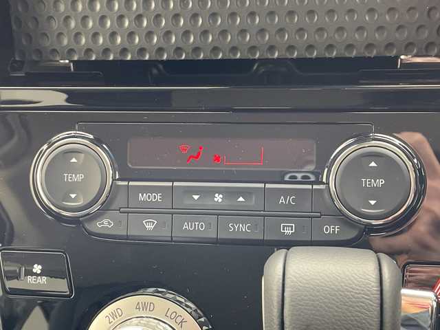 三菱 デリカＤ：５ シャモニー 愛知県 2025(令7)年 0.1千km グレーⅡ 登録済未使用車/両側パワースライドドア/レーダークルーズコントロール/シートヒーター/バックカメラ/電動リアゲート/パワーシート/純正アルミホイール/ブラインドスポットモニター/LEDヘッドライト/パドルシフト/ステアリングヒーター/オートマチックハイビーム/衝突軽減システム/ステアリングスイッチ/スマートキー/プッシュスタート