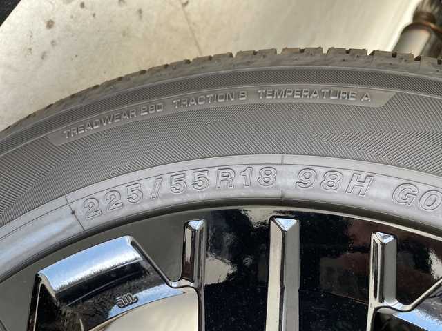 三菱 デリカＤ：５ シャモニー 愛知県 2025(令7)年 0.1千km グレーⅡ 登録済未使用車/両側パワースライドドア/レーダークルーズコントロール/シートヒーター/バックカメラ/電動リアゲート/パワーシート/純正アルミホイール/ブラインドスポットモニター/LEDヘッドライト/パドルシフト/ステアリングヒーター/オートマチックハイビーム/衝突軽減システム/ステアリングスイッチ/スマートキー/プッシュスタート