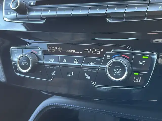 ＢＭＷ Ｘ１ xDrive 18d Mスポーツ 静岡県 2018(平30)年 2.9万km 黒 ハイラインパッケージ/・パーフォレーテッドダコタレザーシート/・フロントシートヒーティング/・ファインウッドオークグレインマットインテリアトリム/・パールクロームハイライト/アンビエントライト/メモリー付きパワーシート/iDrive/(Bluetooth/CD/DVD/USB)/パーキングアシスト/インテリジェントセーフティー/ヒルディセントコントロール/ESC/電動リアゲート/純正18インチアルミホイール/バックカメラ/ETC/保証書/取扱説明書