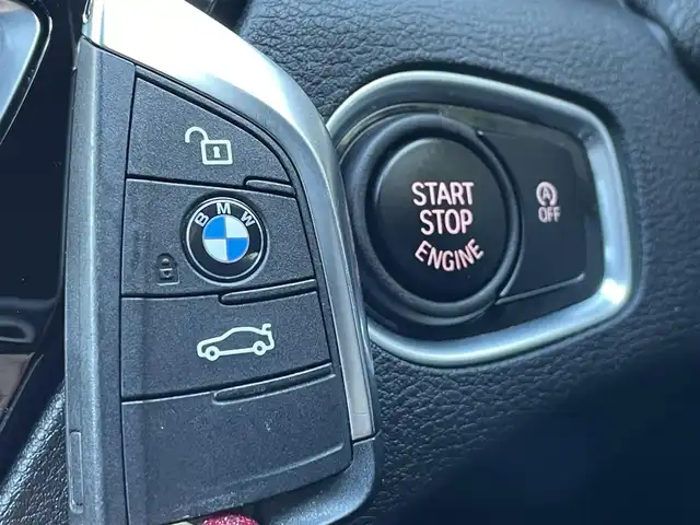 ＢＭＷ Ｘ１ xDrive 18d Mスポーツ 静岡県 2018(平30)年 2.9万km 黒 ハイラインパッケージ/・パーフォレーテッドダコタレザーシート/・フロントシートヒーティング/・ファインウッドオークグレインマットインテリアトリム/・パールクロームハイライト/アンビエントライト/メモリー付きパワーシート/iDrive/(Bluetooth/CD/DVD/USB)/パーキングアシスト/インテリジェントセーフティー/ヒルディセントコントロール/ESC/電動リアゲート/純正18インチアルミホイール/バックカメラ/ETC/保証書/取扱説明書