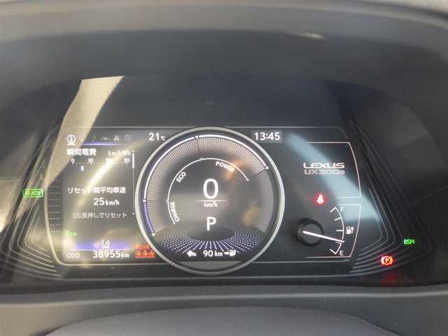 レクサス ＵＸ 300e バージョンL 千葉県 2021(令3)年 3.9万km ソニッククォーツ Lexus Safety System+/・プリクラッシュセーフティ/・レーンディパーチャーアラート/・オートハイビーム/・ブラインドスポットモニター/・レーダークルーズコントロール/充電ケーブル/ヘッドアップディスプレイ/パワーバックドア/コンビレザーシート/前席パワーシート/エアシート/シートヒーター/純正ナビ/地デジTV/【DVD/CD再生機能　Bluetooth接続】/パノラミックビューモニター/ドライブレコーダー/革巻きステアリング/ステアリングスイッチ/ステアリングヒーター/パドルシフト/ETC/LEDヘッドライト/フォグライト/ウインカーミラー/クリアランスソナー/純正18インチアルミホイル/サイド/カーテンエアバッグ/スマートキー