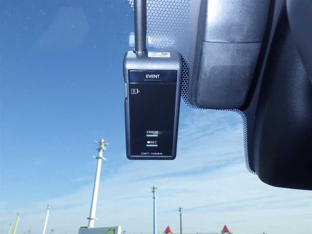 レクサス ＵＸ 300e バージョンL 千葉県 2021(令3)年 3.9万km ソニッククォーツ Lexus Safety System+/・プリクラッシュセーフティ/・レーンディパーチャーアラート/・オートハイビーム/・ブラインドスポットモニター/・レーダークルーズコントロール/充電ケーブル/ヘッドアップディスプレイ/パワーバックドア/コンビレザーシート/前席パワーシート/エアシート/シートヒーター/純正ナビ/地デジTV/【DVD/CD再生機能　Bluetooth接続】/パノラミックビューモニター/ドライブレコーダー/革巻きステアリング/ステアリングスイッチ/ステアリングヒーター/パドルシフト/ETC/LEDヘッドライト/フォグライト/ウインカーミラー/クリアランスソナー/純正18インチアルミホイル/サイド/カーテンエアバッグ/スマートキー