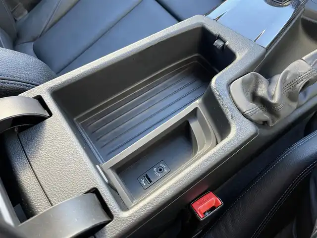 ＢＭＷ ４２０ｉ グランCP セレブレーションED 山梨県 2016(平28)年 4.2万km アルピンホワイトⅢ 1オーナー/200台限定/黒革/アダプティブLED/専用19AW/HUD/純正HDDナビ/Bカメラ/PDC/BT/電動リアG/ACC/LDW/LKA/Aライト/ミラー型ETC/ドラレコ/レーダー/スペアキー/記録簿/保証書