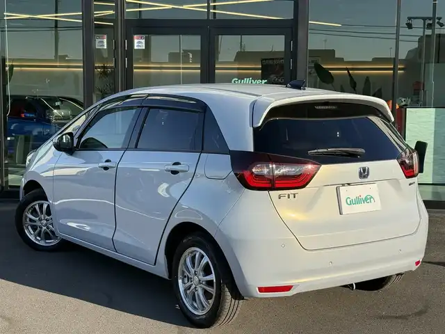 ホンダ フィット e:HEVベーシック 栃木県 2020(令2)年 11.8万km プレミアムサンライトホワイトパール ホンダセンシング /レーダークルーズ/レーンアシスト/クリアランスソナー /純正ナビ/Bluetooth/DVD再生/バックカメラ/フルセグTV/LEDヘッドライト/ETC/スマートキー×2