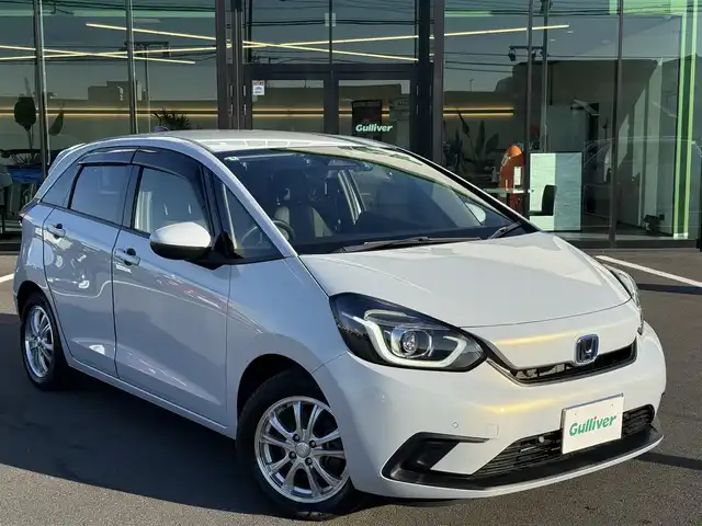 ホンダ フィット e:HEVベーシック 栃木県 2020(令2)年 11.8万km プレミアムサンライトホワイトパール ホンダセンシング /レーダークルーズ/レーンアシスト/クリアランスソナー /純正ナビ/Bluetooth/DVD再生/バックカメラ/フルセグTV/LEDヘッドライト/ETC/スマートキー×2