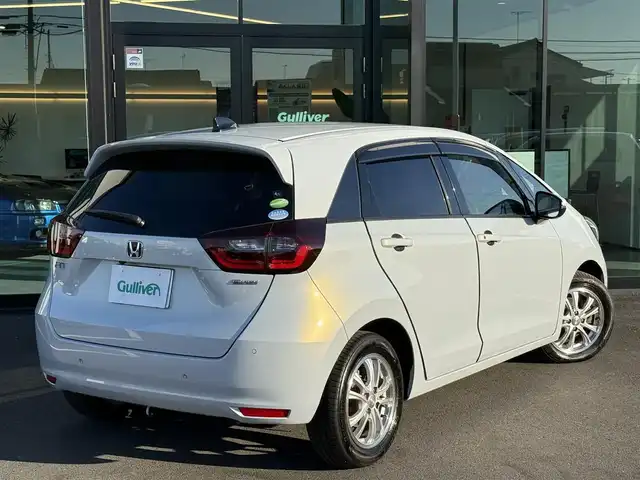 ホンダ フィット e:HEVベーシック 栃木県 2020(令2)年 11.8万km プレミアムサンライトホワイトパール ホンダセンシング /レーダークルーズ/レーンアシスト/クリアランスソナー /純正ナビ/Bluetooth/DVD再生/バックカメラ/フルセグTV/LEDヘッドライト/ETC/スマートキー×2