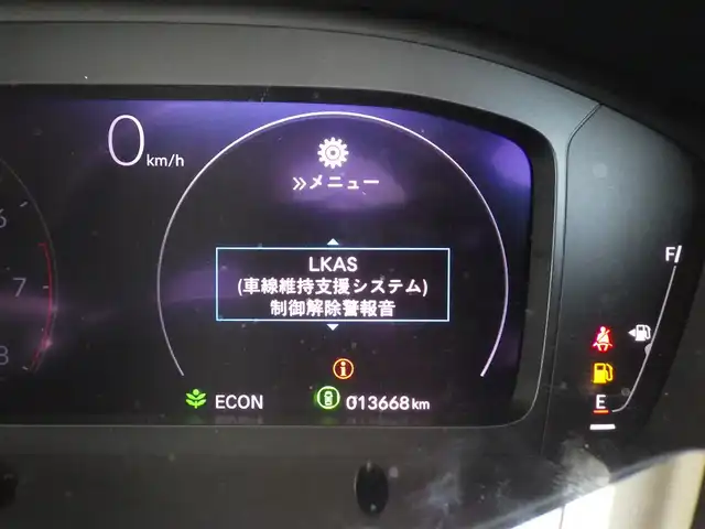 ホンダ ＺＲ－Ｖ X 千葉県 2023(令5)年 1.4万km ミッドナイトブルービームM ホンダセンシング/・衝突軽減ブレーキ（CMBS）/・車線維持支援システム（LKAS）/・アダプティブクルーズコントロール（ACC）/・ブラインドスポットインフォメーション/・誤発進抑制機能/・後方誤発進抑制機能/パワーバックドア/ハーフレザーシート/11.4インチ純正コネクトナビ/地デジTV/【DVD/CD再生機能　Bluetooth接続】/バックカメラ/ドライブレコーダー（前後撮影）/革巻きステアリング/ステアリングスイッチ/ETC/LEDヘッドライト/ウインカーミラー/コーナーセンサー/純正18インチアルミホイル/サイド/カーテンエアバッグ/Honda スマートキー