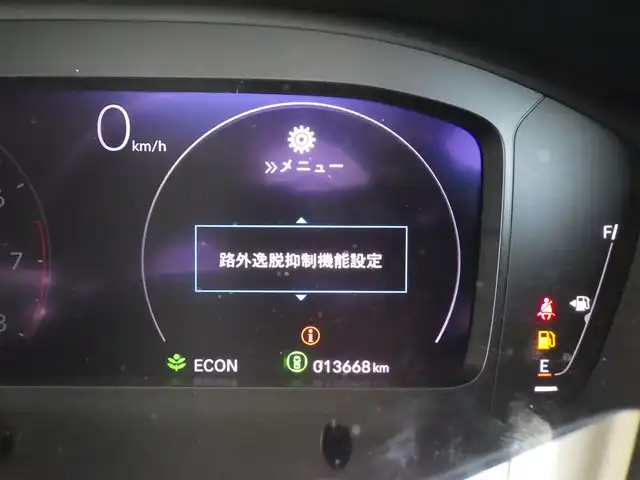 ホンダ ＺＲ－Ｖ X 千葉県 2023(令5)年 1.4万km ミッドナイトブルービームM ホンダセンシング/・衝突軽減ブレーキ（CMBS）/・車線維持支援システム（LKAS）/・アダプティブクルーズコントロール（ACC）/・ブラインドスポットインフォメーション/・誤発進抑制機能/・後方誤発進抑制機能/パワーバックドア/ハーフレザーシート/11.4インチ純正コネクトナビ/地デジTV/【DVD/CD再生機能　Bluetooth接続】/バックカメラ/ドライブレコーダー（前後撮影）/革巻きステアリング/ステアリングスイッチ/ETC/LEDヘッドライト/ウインカーミラー/コーナーセンサー/純正18インチアルミホイル/サイド/カーテンエアバッグ/Honda スマートキー
