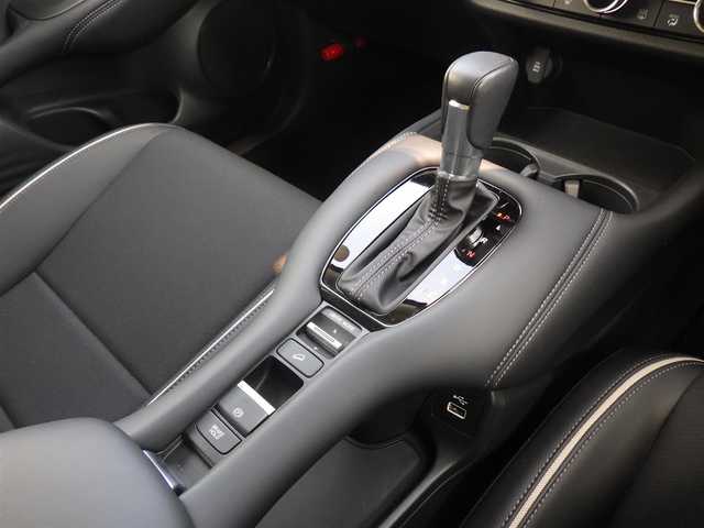 ホンダ ＺＲ－Ｖ X 千葉県 2023(令5)年 1.4万km ミッドナイトブルービームM ホンダセンシング/・衝突軽減ブレーキ（CMBS）/・車線維持支援システム（LKAS）/・アダプティブクルーズコントロール（ACC）/・ブラインドスポットインフォメーション/・誤発進抑制機能/・後方誤発進抑制機能/パワーバックドア/ハーフレザーシート/11.4インチ純正コネクトナビ/地デジTV/【DVD/CD再生機能　Bluetooth接続】/バックカメラ/ドライブレコーダー（前後撮影）/革巻きステアリング/ステアリングスイッチ/ETC/LEDヘッドライト/ウインカーミラー/コーナーセンサー/純正18インチアルミホイル/サイド/カーテンエアバッグ/Honda スマートキー