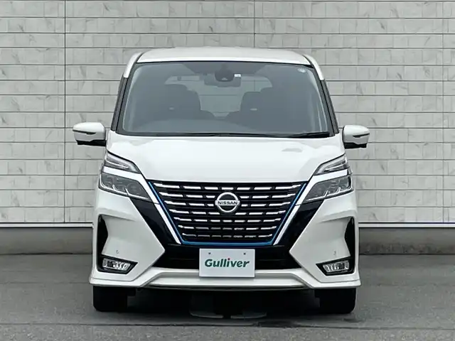 日産 セレナ e－パワー ハイウェイスター G 福岡県 2020(令2)年 4.1万km ブリリアントホワイトパール 純正10型SDナビ（フルセグTV/CD/DVD/BT)プロパイロット後席モニターエマージェンシーブレーキコーナーセンサーBSM両側パワスラドラレコETCオートホールドUSBポート純正LEDヘットライト純正フロアマット/純正16インチアルミホイールプッシュスタートスマートキー