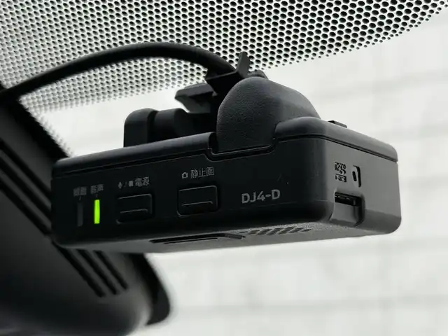 日産 セレナ e－パワー ハイウェイスター G 福岡県 2020(令2)年 4.1万km ブリリアントホワイトパール 純正10型SDナビ（フルセグTV/CD/DVD/BT)アラウンドビューモニタープロパイロット後席モニターエマージェンシーブレーキコーナーセンサーBSM両側パワスラドラレコETCオートホールドUSBポート純正LEDヘットライト純正フロアマット/純正16インチアルミホイールプッシュスタートスマートキー