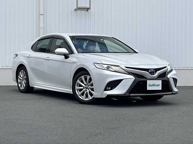 トヨタ カムリ WS 三重県 2019(平31)年 3.4万km プラチナホワイトパールマイカ 衝突軽減　レーンキープ　純正９型ナビ　フルセグＴＶ　ＣＤ　Ｂｌｕｅｔｏｏｔｈ　バックカメラ　ドラレコ　追従型クルコン　コーナーセンサー　オートマチックハイビーム　パドルシフト　ハーフレザーシート　スマートキー　プッシュスタート　USB　ビルトインETC　オートライト　ステアリングスイッチ　横滑り防止　純正アルミ　純正フロアマット　電動格納ミラー