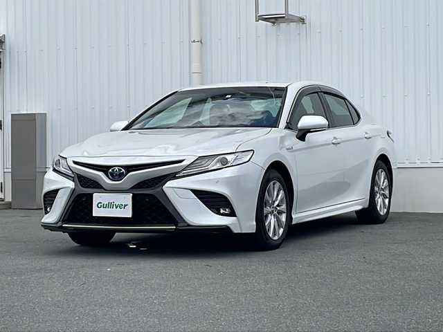 トヨタ カムリ WS 三重県 2019(平31)年 3.4万km プラチナホワイトパールマイカ 衝突軽減　レーンキープ　純正９型ナビ　フルセグＴＶ　ＣＤ　Ｂｌｕｅｔｏｏｔｈ　バックカメラ　ドラレコ　追従型クルコン　コーナーセンサー　オートマチックハイビーム　パドルシフト　ハーフレザーシート　スマートキー　プッシュスタート　USB　ビルトインETC　オートライト　ステアリングスイッチ　横滑り防止　純正アルミ　純正フロアマット　電動格納ミラー
