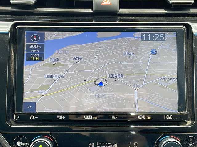 トヨタ カムリ WS 三重県 2019(平31)年 3.4万km プラチナホワイトパールマイカ 衝突軽減　レーンキープ　純正９型ナビ　フルセグＴＶ　ＣＤ　Ｂｌｕｅｔｏｏｔｈ　バックカメラ　ドラレコ　追従型クルコン　コーナーセンサー　オートマチックハイビーム　パドルシフト　ハーフレザーシート　スマートキー　プッシュスタート　USB　ビルトインETC　オートライト　ステアリングスイッチ　横滑り防止　純正アルミ　純正フロアマット　電動格納ミラー
