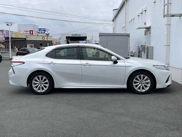 トヨタ カムリ WS 三重県 2019(平31)年 3.4万km プラチナホワイトパールマイカ 衝突軽減　レーンキープ　純正９型ナビ　フルセグＴＶ　ＣＤ　Ｂｌｕｅｔｏｏｔｈ　バックカメラ　ドラレコ　追従型クルコン　コーナーセンサー　オートマチックハイビーム　パドルシフト　ハーフレザーシート　スマートキー　プッシュスタート　USB　ビルトインETC　オートライト　ステアリングスイッチ　横滑り防止　純正アルミ　純正フロアマット　電動格納ミラー