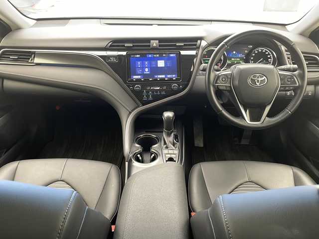 トヨタ カムリ WS 沖縄県 2019(平31)年 3.4万km プラチナホワイトパールマイカ 純正９インチナビ　【NSZT-Y68T】/　（フルセグＴＶ、ＣＤ、Ｂｌｕｅｔｏｏｔｈ）/バックカメラ/衝突軽減/レーンキープアシスト/純正ドライブレコーダー前方/アダプティブクルーズコントロール/コーナーセンサー/オートマチックハイビーム/パドルシフト/ハーフレザーシート/LEDヘッドライト/D席パワーシート/LEDヘッドライト/オートライト/純正アルミホイール