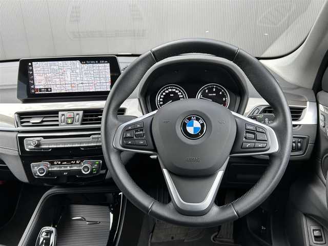ＢＭＷ Ｘ１ xDrive 18d xライン 道東・釧路十勝 2022(令4)年 2万km アルピンホワイトⅢ コンフォートパッケージ/　・ワイヤレスチャージング/　・スライディングリアシート/アクティブクルーズコントロール/純正HDDナビ/BT/USB/黒ハーフレザー/メモリ付きパワーシート/パワーバックドア/バックカメラ/コーナーセンサー(前後)/LEDヘッドライト/オートライト/フロント/リアフォグライト/ミラーETC/純正18インチAW