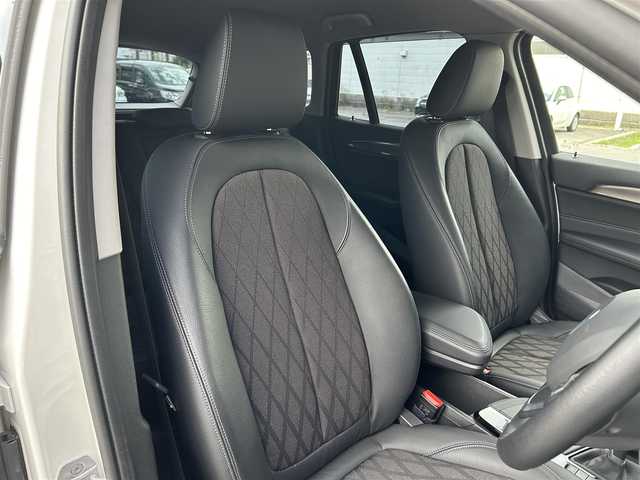 ＢＭＷ Ｘ１ xDrive 18d xライン 道東・釧路十勝 2022(令4)年 2万km アルピンホワイトⅢ コンフォートパッケージ/　・ワイヤレスチャージング/　・スライディングリアシート/アクティブクルーズコントロール/純正HDDナビ/BT/USB/黒ハーフレザー/メモリ付きパワーシート/パワーバックドア/バックカメラ/コーナーセンサー(前後)/LEDヘッドライト/オートライト/フロント/リアフォグライト/ミラーETC/純正18インチAW
