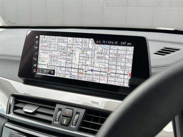 ＢＭＷ Ｘ１ xDrive 18d xライン 道東・釧路十勝 2022(令4)年 2万km アルピンホワイトⅢ コンフォートパッケージ/　・ワイヤレスチャージング/　・スライディングリアシート/アクティブクルーズコントロール/純正HDDナビ/BT/USB/黒ハーフレザー/メモリ付きパワーシート/パワーバックドア/バックカメラ/コーナーセンサー(前後)/LEDヘッドライト/オートライト/フロント/リアフォグライト/ミラーETC/純正18インチAW