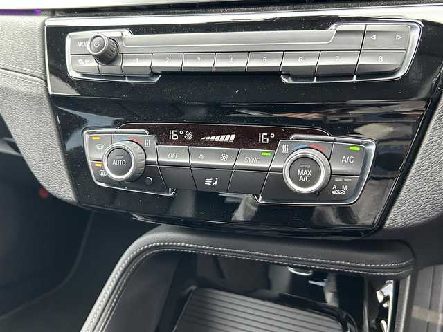 ＢＭＷ Ｘ１ xDrive 18d xライン 道東・釧路十勝 2022(令4)年 2万km アルピンホワイトⅢ コンフォートパッケージ/　・ワイヤレスチャージング/　・スライディングリアシート/アクティブクルーズコントロール/純正HDDナビ/BT/USB/黒ハーフレザー/メモリ付きパワーシート/パワーバックドア/バックカメラ/コーナーセンサー(前後)/LEDヘッドライト/オートライト/フロント/リアフォグライト/ミラーETC/純正18インチAW