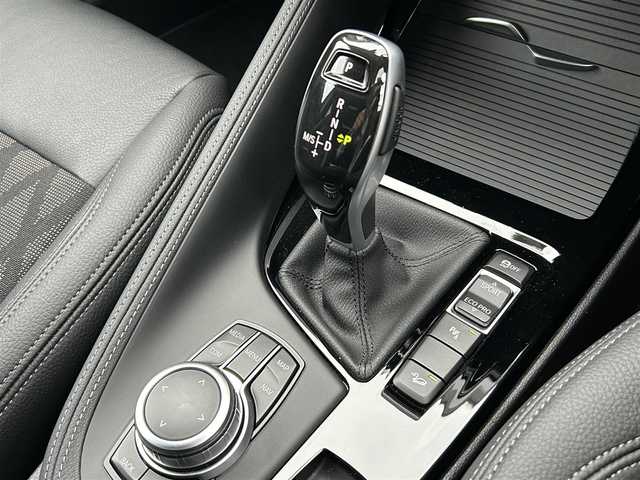 ＢＭＷ Ｘ１ xDrive 18d xライン 道東・釧路十勝 2022(令4)年 2万km アルピンホワイトⅢ コンフォートパッケージ/　・ワイヤレスチャージング/　・スライディングリアシート/アクティブクルーズコントロール/純正HDDナビ/BT/USB/黒ハーフレザー/メモリ付きパワーシート/パワーバックドア/バックカメラ/コーナーセンサー(前後)/LEDヘッドライト/オートライト/フロント/リアフォグライト/ミラーETC/純正18インチAW
