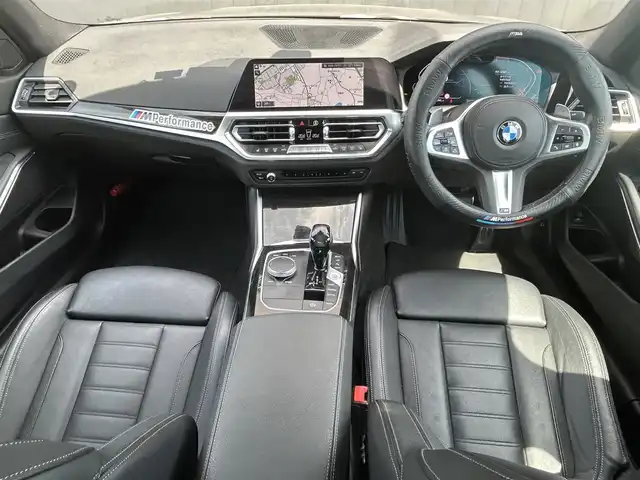 ＢＭＷ ３２０ｄ xDrive Mスポーツ 茨城県 2022(令4)年 3.7万km ミネラルグレー パーキングアシストプラス/・トップビュー+3Dビュー/・サイドビューカメラ/・パークディスタンスコントロール/コンフォートパッケージ/・オートマチックトランクリッドオペレーション/ストレージパッケージ/・Type-C対応USBソケット/・シートバック収納/・トランクルームネット/・荷物固定用フック/・HiFiスピーカーシステム/主要装備/純正マルチナビ（AM/FM/DVD/BT）/Apple Car play/インテリジェントセーフティ/アダプティクルーズコントロール/レーンキープアシスト/パーキングアシスト/デジタルコックピット/ブラインドスポットモニター/メモリー付パワーシート/シートヒーター/パワーバックドア/純正18インチアルミ/LEDヘッドライト/ドライブレコーダー/ETC