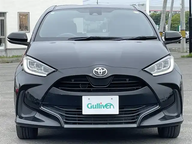 トヨタ ヤリス Z 道央・札幌 2020(令2)年 5.6万km ブラック ４WD/純正ディスプレイオーディオ/AM/FM/BT/トヨタセーフティセンス/プリクラッシュセーフティ/横滑り防止装置/レーダークルーズコントロール/レーンキープアシスト/クリアランスソナー/ブラインドスポットモニター/リヤクロストラフィックアラート/パーキングサポートブレーキ/ロードサインアシスト/バックカメラ/ビルトインETC/ドライブレコーダー/DRIVEMODE/前席シートヒーター/革巻きステアリング/ステアリングリモコン/プッシュスタート/スマートキー/LEDヘッドライト/オートライト/オートハイビーム/電動格納ミラー/ヒーテッドドアミラー/ウィンカーミラー/純正フロアマット/ドアバイザー/スペアキー