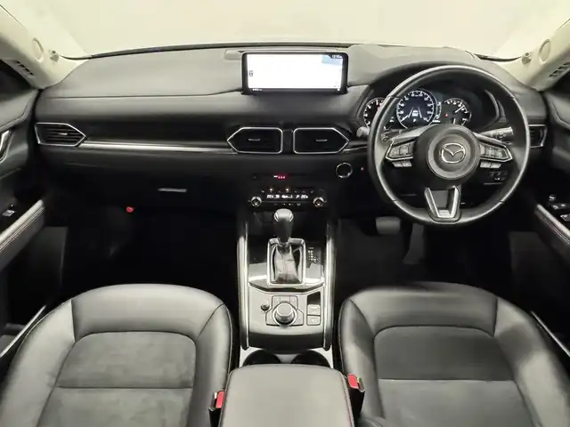 マツダ ＣＸ－５ XD ブラックトーンエディション 三重県 2021(令3)年 5.2万km ポリメタルグレーM 2.2L ディーゼルターボ/FF/MTモード付フロア6AT/【OP】10.25インチ センターディスプレイ（ナビ搭載）/（FM/AM/Bluetooth/USB/CD*/DVD*/SDREC/TV*/AppleCarPlay/AndroidAuto）*…OP/360°ビュー・モニター/ドライブレコーダー 前後/ETC/i-ACTIVSENSE/［運転支援］/・速度標識警報/・ドライバーアテンションアラート/・マツダレーダークルーズコントロール/［リスク警報］/・車間認知支援システム/・車線逸脱警報システム/・ブラインドスポットモニタリング［BSM］/［リスク回避支援］/・レーンキープアシストシステム/［事故回避支援］/・スマートブレーキサポート［SBS］/・パーキングセンサー/装備/・ハーフレザーシート/・シートヒーター（D/N）/・ステアリングヒーター/・パワーテールゲート/・アクティブドライビングディスプレイ/・パワーシート（D10way）/・左右独立オートエアコン/・レインセンサーワイパー/・電子パーキングブレーキ＆オートホールド/・ステアリングスイッチ/・パドルシフト/・プッシュスタート/・ブラックトーンED専用19inAW/・保/取/など
