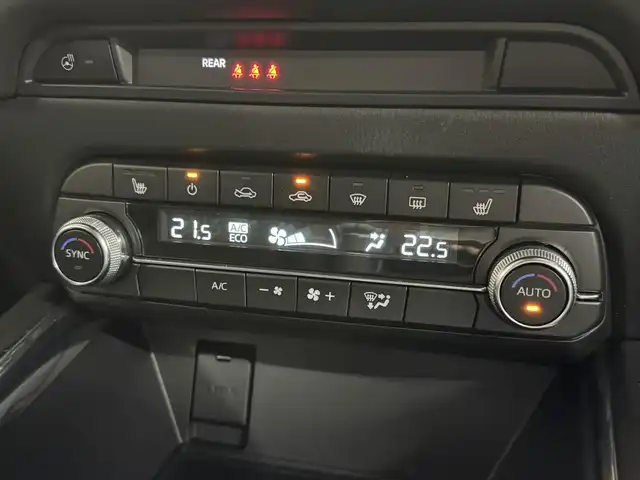 マツダ ＣＸ－５ XD ブラックトーンエディション 三重県 2021(令3)年 5.2万km ポリメタルグレーM 2.2L ディーゼルターボ/FF/MTモード付フロア6AT/【OP】10.25インチ センターディスプレイ（ナビ搭載）/（FM/AM/Bluetooth/USB/CD*/DVD*/SDREC/TV*/AppleCarPlay/AndroidAuto）*…OP/360°ビュー・モニター/ドライブレコーダー 前後/ETC/i-ACTIVSENSE/［運転支援］/・速度標識警報/・ドライバーアテンションアラート/・マツダレーダークルーズコントロール/［リスク警報］/・車間認知支援システム/・車線逸脱警報システム/・ブラインドスポットモニタリング［BSM］/［リスク回避支援］/・レーンキープアシストシステム/［事故回避支援］/・スマートブレーキサポート［SBS］/・パーキングセンサー/装備/・ハーフレザーシート/・シートヒーター（D/N）/・ステアリングヒーター/・パワーテールゲート/・アクティブドライビングディスプレイ/・パワーシート（D10way）/・左右独立オートエアコン/・レインセンサーワイパー/・電子パーキングブレーキ＆オートホールド/・ステアリングスイッチ/・パドルシフト/・プッシュスタート/・ブラックトーンED専用19inAW/・保/取/など