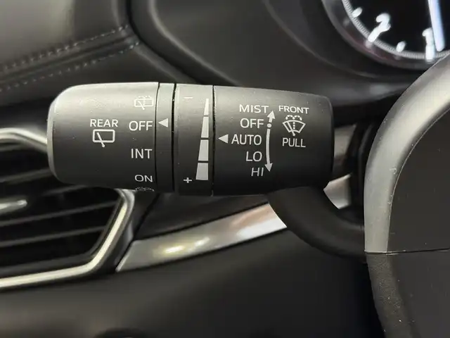 マツダ ＣＸ－５ XD ブラックトーンエディション 三重県 2021(令3)年 5.2万km ポリメタルグレーM 2.2L ディーゼルターボ/FF/MTモード付フロア6AT/【OP】10.25インチ センターディスプレイ（ナビ搭載）/（FM/AM/Bluetooth/USB/CD*/DVD*/SDREC/TV*/AppleCarPlay/AndroidAuto）*…OP/360°ビュー・モニター/ドライブレコーダー 前後/ETC/i-ACTIVSENSE/［運転支援］/・速度標識警報/・ドライバーアテンションアラート/・マツダレーダークルーズコントロール/［リスク警報］/・車間認知支援システム/・車線逸脱警報システム/・ブラインドスポットモニタリング［BSM］/［リスク回避支援］/・レーンキープアシストシステム/［事故回避支援］/・スマートブレーキサポート［SBS］/・パーキングセンサー/装備/・ハーフレザーシート/・シートヒーター（D/N）/・ステアリングヒーター/・パワーテールゲート/・アクティブドライビングディスプレイ/・パワーシート（D10way）/・左右独立オートエアコン/・レインセンサーワイパー/・電子パーキングブレーキ＆オートホールド/・ステアリングスイッチ/・パドルシフト/・プッシュスタート/・ブラックトーンED専用19inAW/・保/取/など