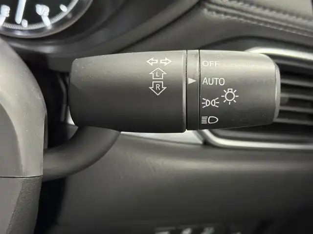 マツダ ＣＸ－５ XD ブラックトーンエディション 三重県 2021(令3)年 5.2万km ポリメタルグレーM 2.2L ディーゼルターボ/FF/MTモード付フロア6AT/【OP】10.25インチ センターディスプレイ（ナビ搭載）/（FM/AM/Bluetooth/USB/CD*/DVD*/SDREC/TV*/AppleCarPlay/AndroidAuto）*…OP/360°ビュー・モニター/ドライブレコーダー 前後/ETC/i-ACTIVSENSE/［運転支援］/・速度標識警報/・ドライバーアテンションアラート/・マツダレーダークルーズコントロール/［リスク警報］/・車間認知支援システム/・車線逸脱警報システム/・ブラインドスポットモニタリング［BSM］/［リスク回避支援］/・レーンキープアシストシステム/［事故回避支援］/・スマートブレーキサポート［SBS］/・パーキングセンサー/装備/・ハーフレザーシート/・シートヒーター（D/N）/・ステアリングヒーター/・パワーテールゲート/・アクティブドライビングディスプレイ/・パワーシート（D10way）/・左右独立オートエアコン/・レインセンサーワイパー/・電子パーキングブレーキ＆オートホールド/・ステアリングスイッチ/・パドルシフト/・プッシュスタート/・ブラックトーンED専用19inAW/・保/取/など