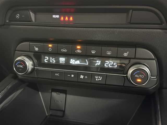 マツダ ＣＸ－５ XD ブラックトーンエディション 三重県 2021(令3)年 5.2万km ポリメタルグレーM 2.2L ディーゼルターボ/FF/MTモード付フロア6AT/【OP】10.25インチ センターディスプレイ（ナビ搭載）/（FM/AM/Bluetooth/USB/CD*/DVD*/SDREC/TV*/AppleCarPlay/AndroidAuto）*…OP/360°ビュー・モニター/ドライブレコーダー 前後/ETC/i-ACTIVSENSE/［運転支援］/・速度標識警報/・ドライバーアテンションアラート/・マツダレーダークルーズコントロール/［リスク警報］/・車間認知支援システム/・車線逸脱警報システム/・ブラインドスポットモニタリング［BSM］/［リスク回避支援］/・レーンキープアシストシステム/［事故回避支援］/・スマートブレーキサポート［SBS］/・パーキングセンサー/装備/・ハーフレザーシート/・シートヒーター（D/N）/・ステアリングヒーター/・パワーテールゲート/・アクティブドライビングディスプレイ/・パワーシート（D10way）/・左右独立オートエアコン/・レインセンサーワイパー/・電子パーキングブレーキ＆オートホールド/・ステアリングスイッチ/・パドルシフト/・プッシュスタート/・ブラックトーンED専用19inAW/・保/取/など