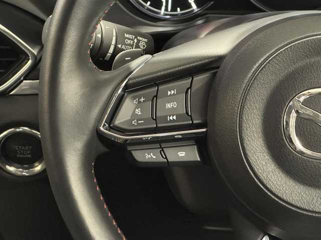 マツダ ＣＸ－５ XD ブラックトーンエディション 三重県 2021(令3)年 5.2万km ポリメタルグレーM 2.2L ディーゼルターボ/FF/MTモード付フロア6AT/【OP】10.25インチ センターディスプレイ（ナビ搭載）/（FM/AM/Bluetooth/USB/CD*/DVD*/SDREC/TV*/AppleCarPlay/AndroidAuto）*…OP/360°ビュー・モニター/ドライブレコーダー 前後/ETC/i-ACTIVSENSE/［運転支援］/・速度標識警報/・ドライバーアテンションアラート/・マツダレーダークルーズコントロール/［リスク警報］/・車間認知支援システム/・車線逸脱警報システム/・ブラインドスポットモニタリング［BSM］/［リスク回避支援］/・レーンキープアシストシステム/［事故回避支援］/・スマートブレーキサポート［SBS］/・パーキングセンサー/装備/・ハーフレザーシート/・シートヒーター（D/N）/・ステアリングヒーター/・パワーテールゲート/・アクティブドライビングディスプレイ/・パワーシート（D10way）/・左右独立オートエアコン/・レインセンサーワイパー/・電子パーキングブレーキ＆オートホールド/・ステアリングスイッチ/・パドルシフト/・プッシュスタート/・ブラックトーンED専用19inAW/・保/取/など