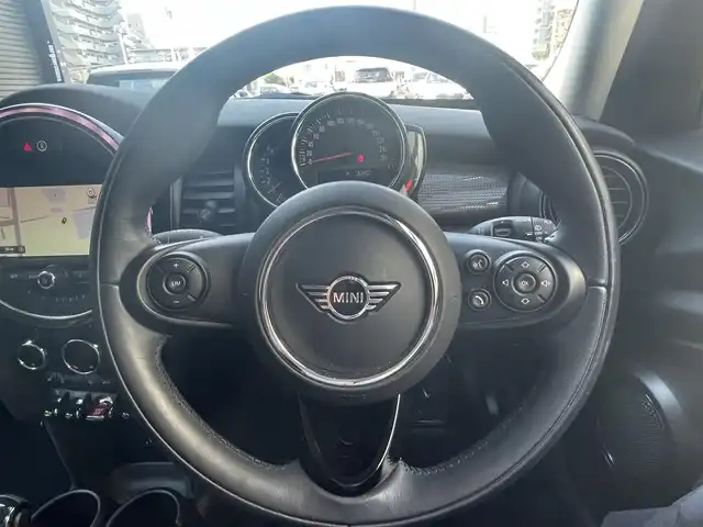 ＭＩＮＩ ミニ クーパー D 高知県 2021(令3)年 4万km ソラリスオレンジ インテリジェントセーフティー/ペッパーパッケージ/純正HDDナビ/Bluetoothオーディオ/バックカメラ/FRドライブレコーダー/オートライト/FRフォグ/シートヒーター/スマートキー/アイドリングストップ/純正15インチアルミ