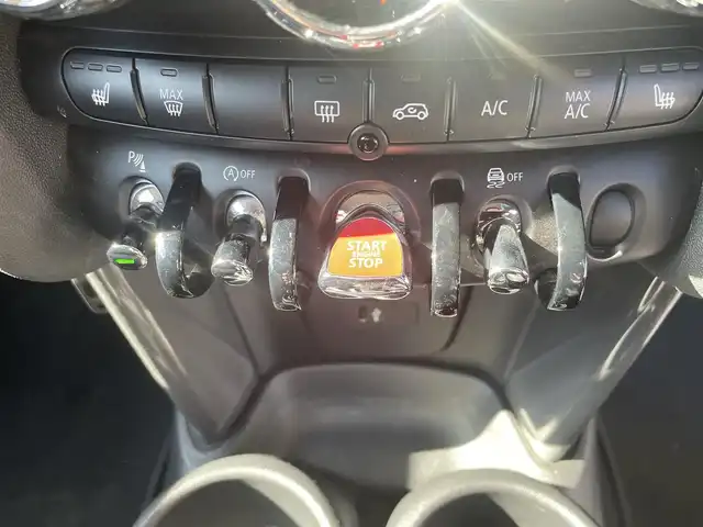 ＭＩＮＩ ミニ クーパー D 高知県 2021(令3)年 4万km ソラリスオレンジ インテリジェントセーフティー/ペッパーパッケージ/純正HDDナビ/Bluetoothオーディオ/バックカメラ/FRドライブレコーダー/オートライト/FRフォグ/シートヒーター/スマートキー/アイドリングストップ/純正15インチアルミ