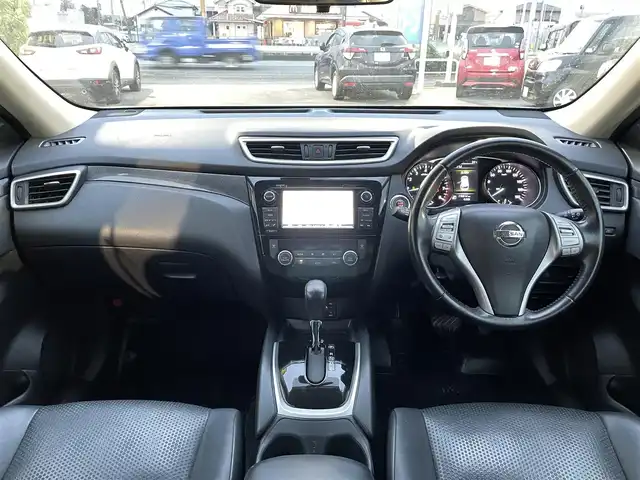 日産 エクストレイル 20X エマージェンシーブレーキ 群馬県 2015(平27)年 11万km ブリリアントホワイトパール (株)IDOMが運営する【じしゃロン伊勢崎店】の自社ローン専用車両になりますこちらは現金またはオートローンご利用時の価格です。自社ローンご希望の方は別途その旨お申付け下さい/＃純正ナビ/＃CD/TV/USB/AUX/＃エマージェンシーブレーキ/＃アラウンドビューモニター/＃オートライト/＃ETC/＃シートヒーター/＃電動格納ミラー/＃フォグランプ/＃ドアバイザー/＃ウィンカーミラー/＃ステアリングスイッチ/＃前後ソナー/＃純正アルミホイール/＃純正フロアマット