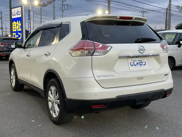 日産 エクストレイル 20X エマージェンシーブレーキ 群馬県 2015(平27)年 11万km ブリリアントホワイトパール (株)IDOMが運営する【じしゃロン伊勢崎店】の自社ローン専用車両になりますこちらは現金またはオートローンご利用時の価格です。自社ローンご希望の方は別途その旨お申付け下さい/＃純正ナビ/＃CD/TV/USB/AUX/＃エマージェンシーブレーキ/＃アラウンドビューモニター/＃オートライト/＃ETC/＃シートヒーター/＃電動格納ミラー/＃フォグランプ/＃ドアバイザー/＃ウィンカーミラー/＃ステアリングスイッチ/＃前後ソナー/＃純正アルミホイール/＃純正フロアマット