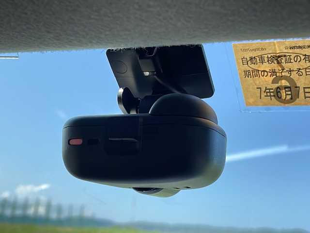 ダイハツ キャスト アクティバ G SAⅢ 新潟県 2018(平30)年 4.8万km ブラックマイカメタリック 4WD/純正SDナビ(NSZN-W68D)/CD/DVD/BT/フルセグテレビ/全方位カメラ/ETC/ドライブレコーダー/衝突被害軽減ブレーキ/レーンキープアシスト/ベンチシート/ステアリングスイッチ/スマートキー/プッシュスタート/LEDヘッドライト/オートライト/オートハイビーム/フォグランプ/純正15インチアルミホイール